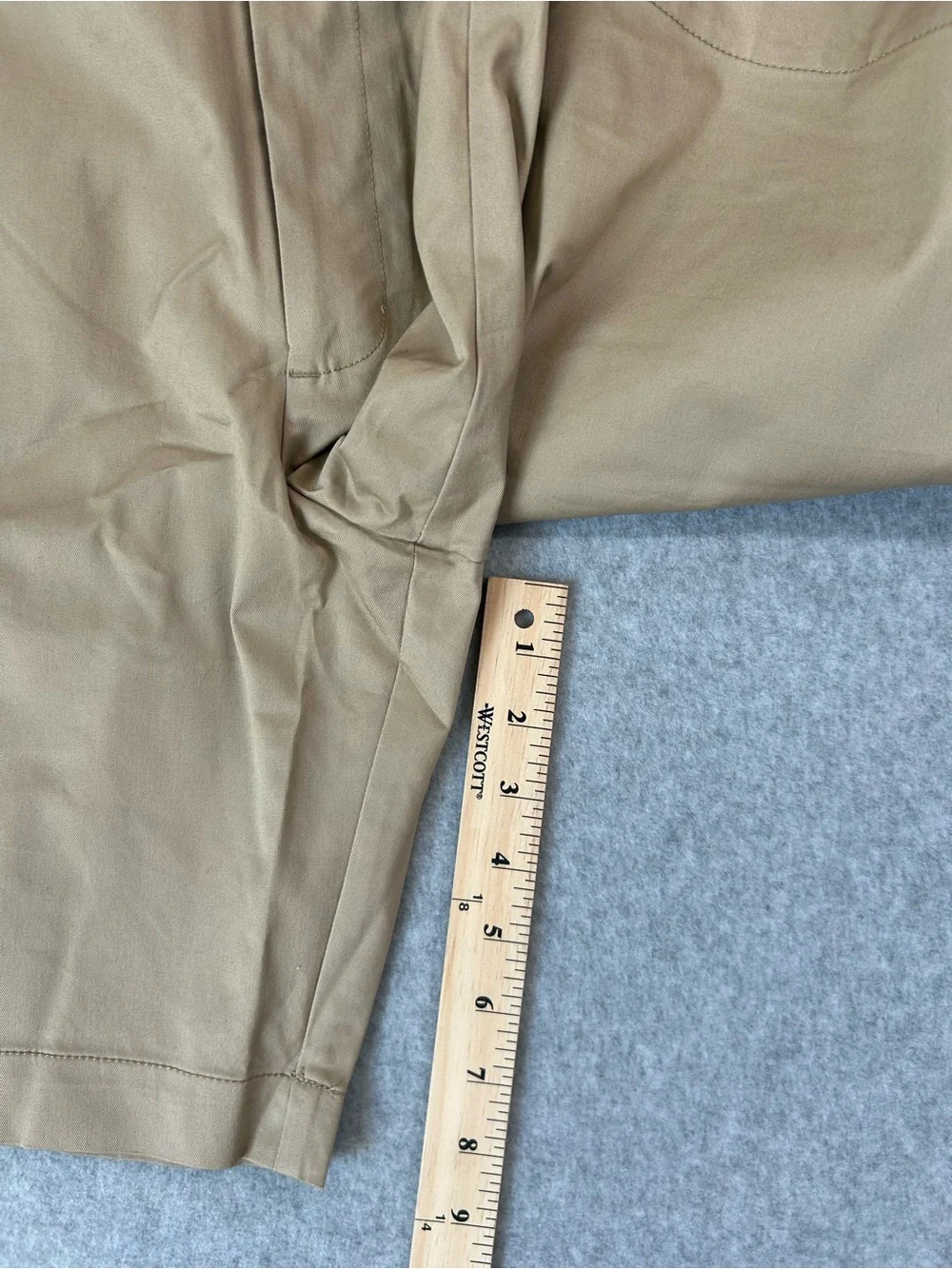 Banana Republic Men’s Khaki Stretch Chino Shorts 32
